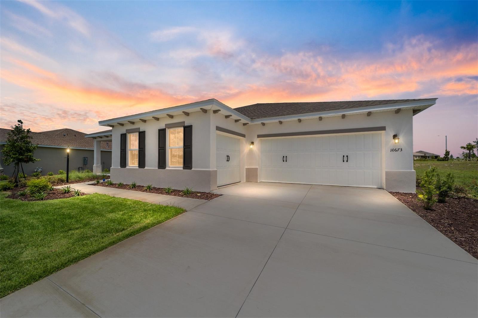 10673 SW 102 LANE