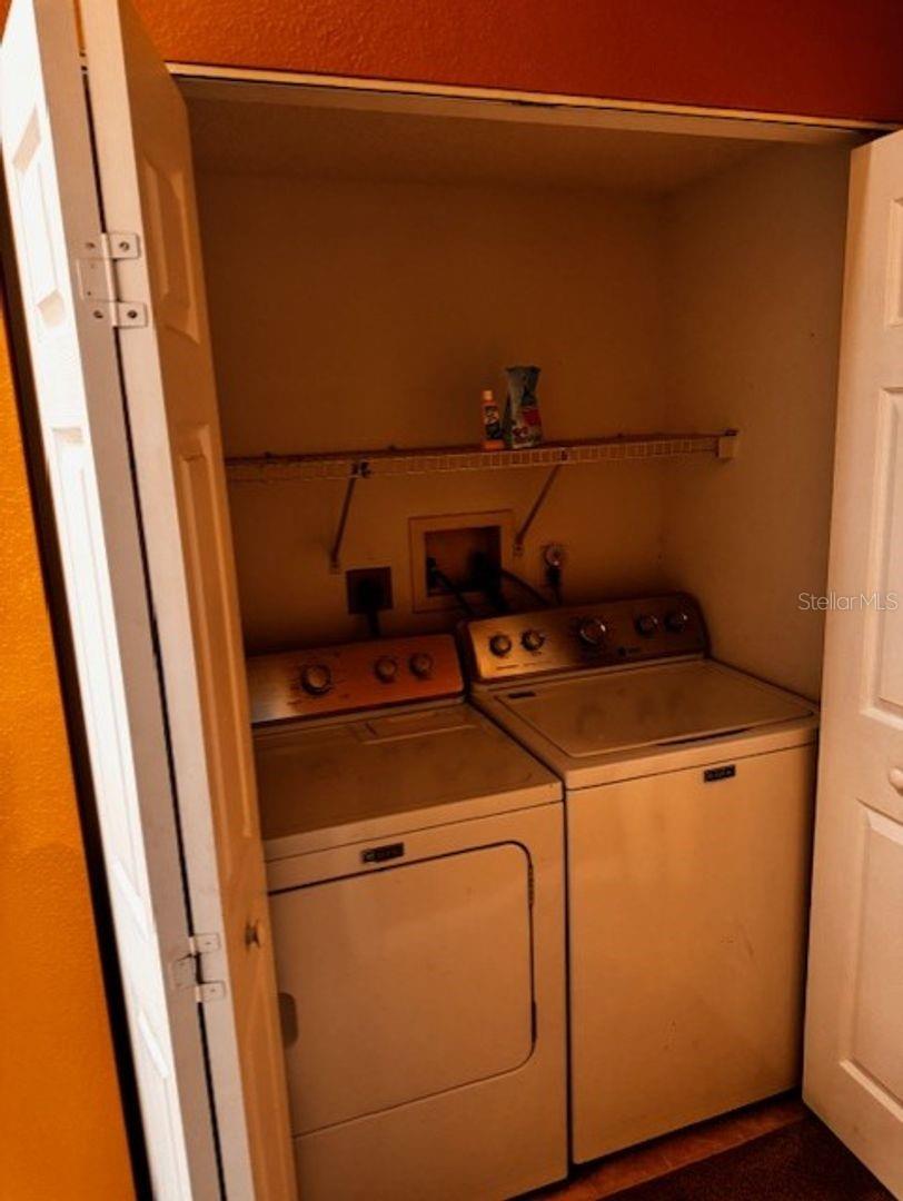 GOLFSIDE ESTATES - Residential Lease