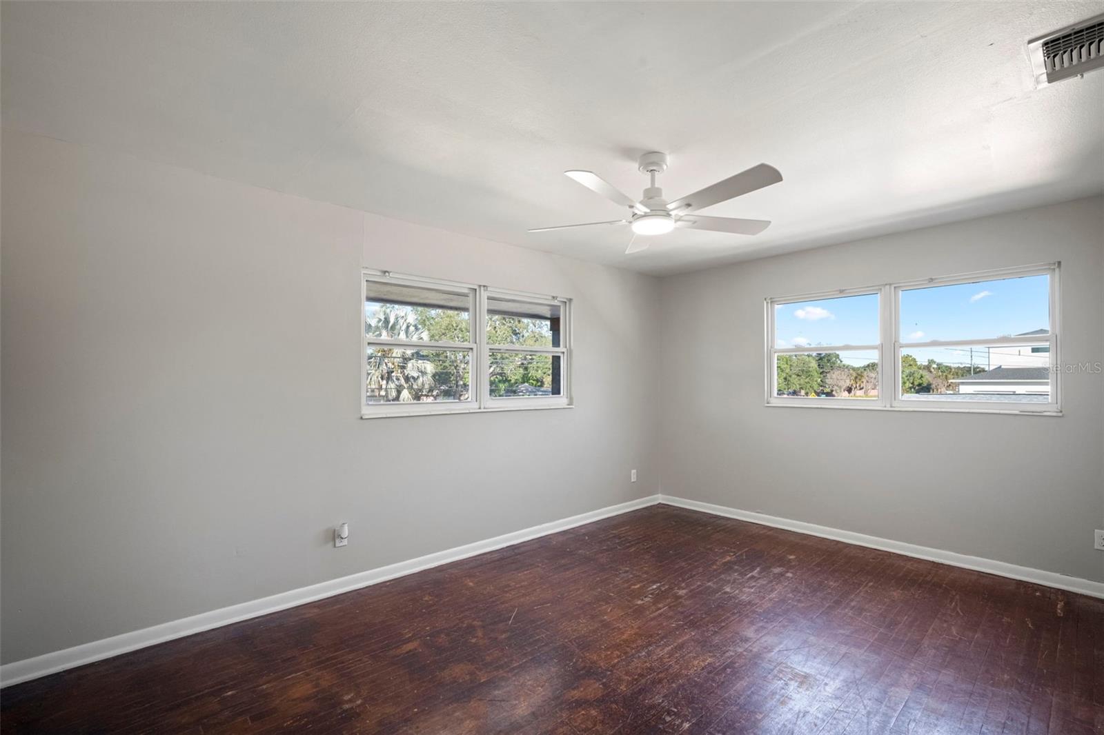 WINSTON PARK - Residential