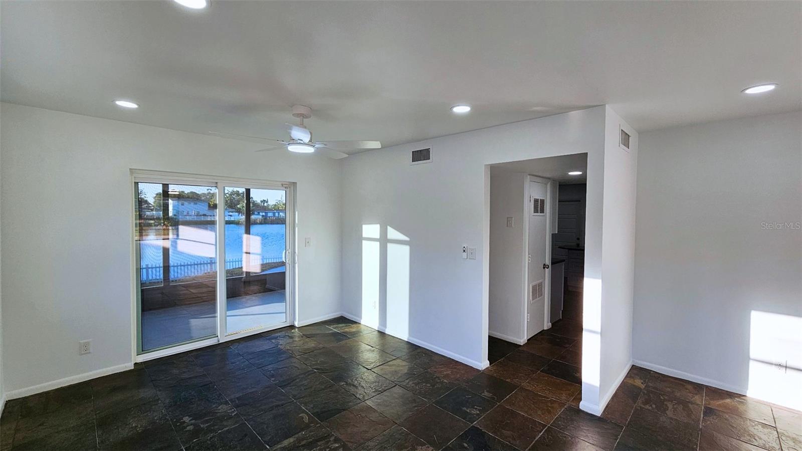 WINSTON PARK - Residential