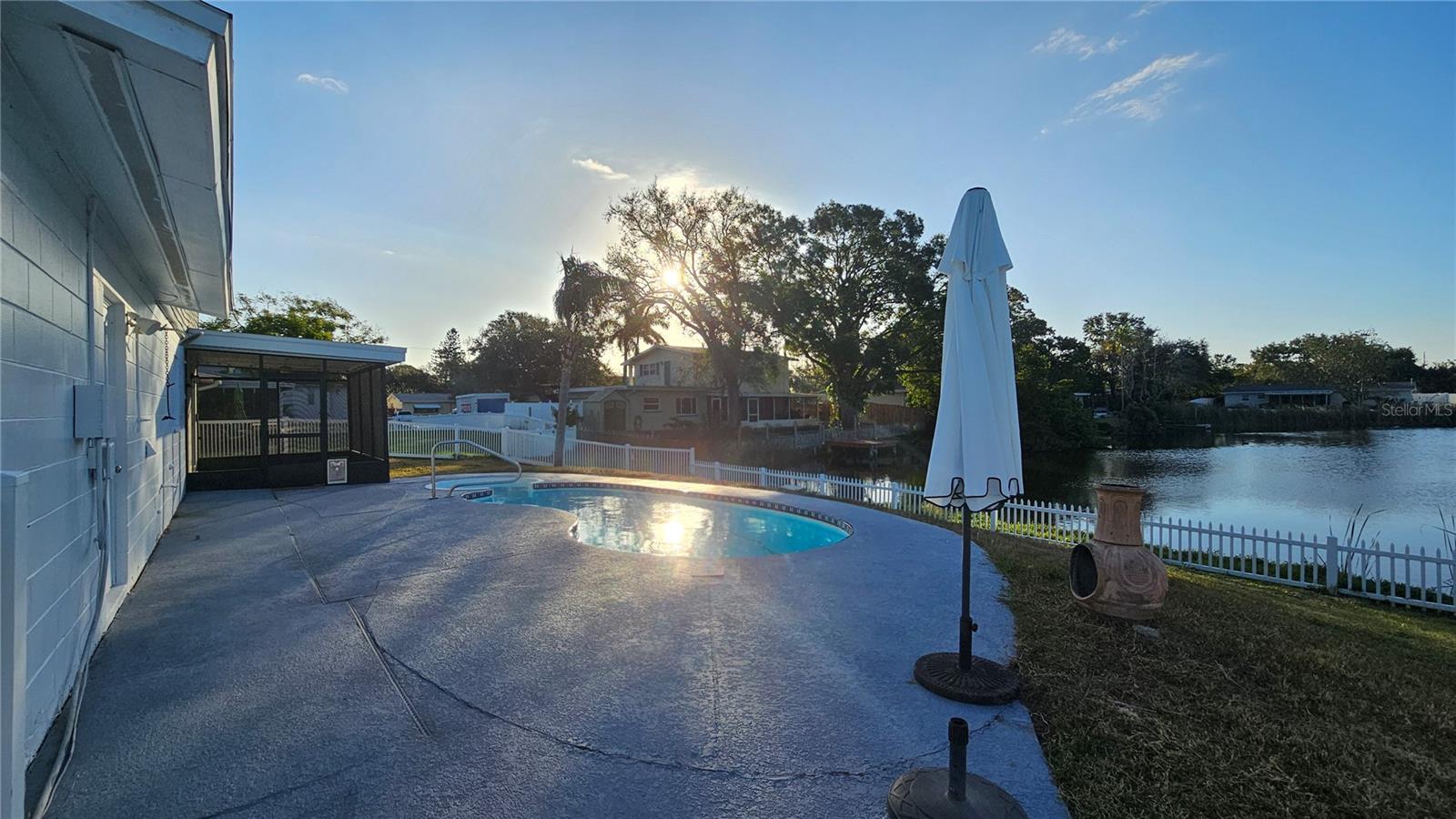 WINSTON PARK - Residential