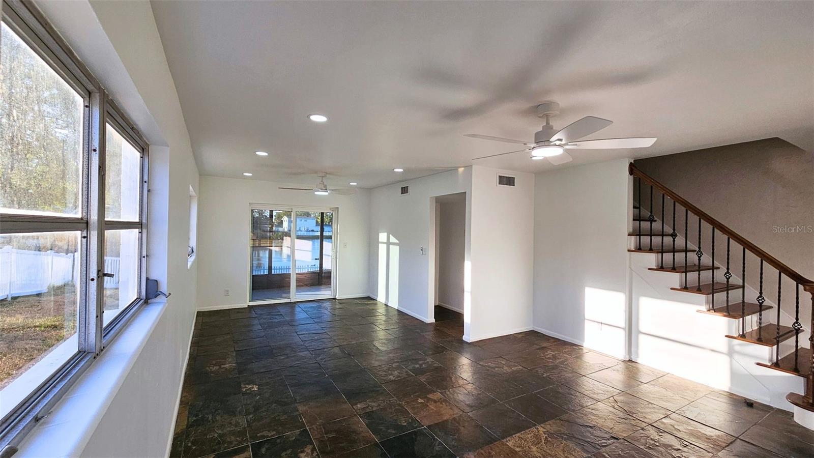 WINSTON PARK - Residential