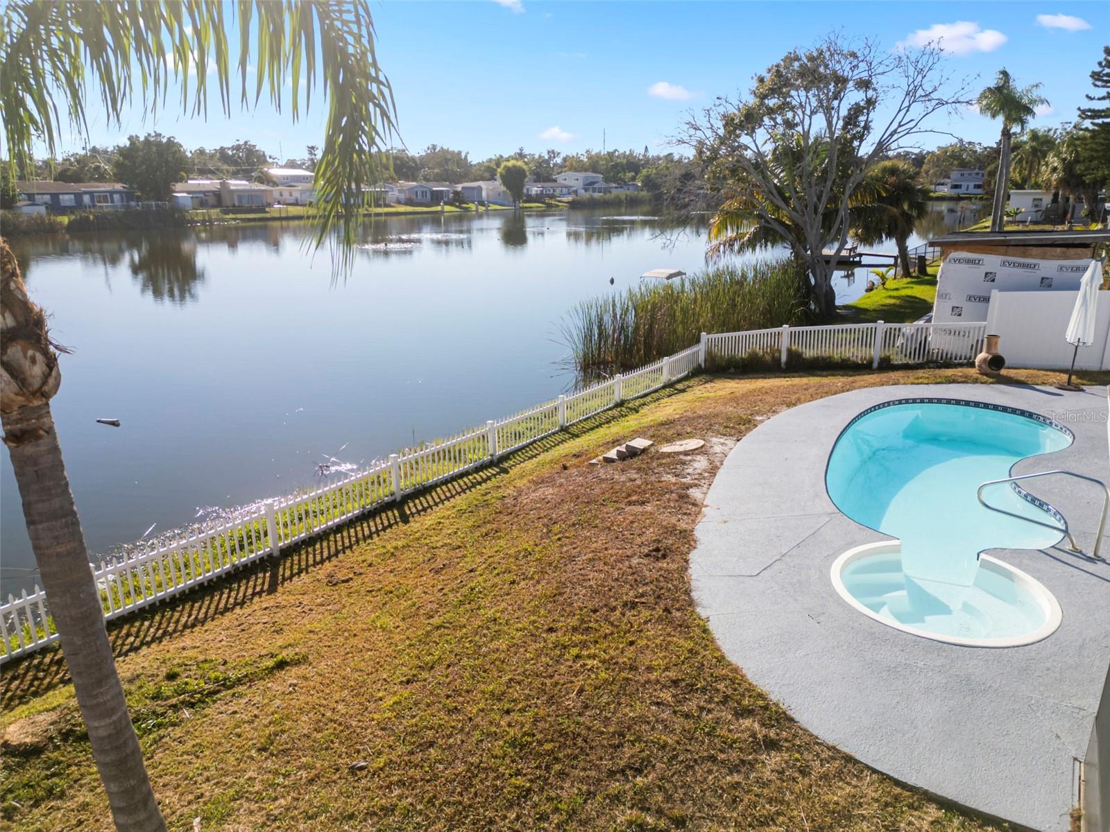 WINSTON PARK - Residential