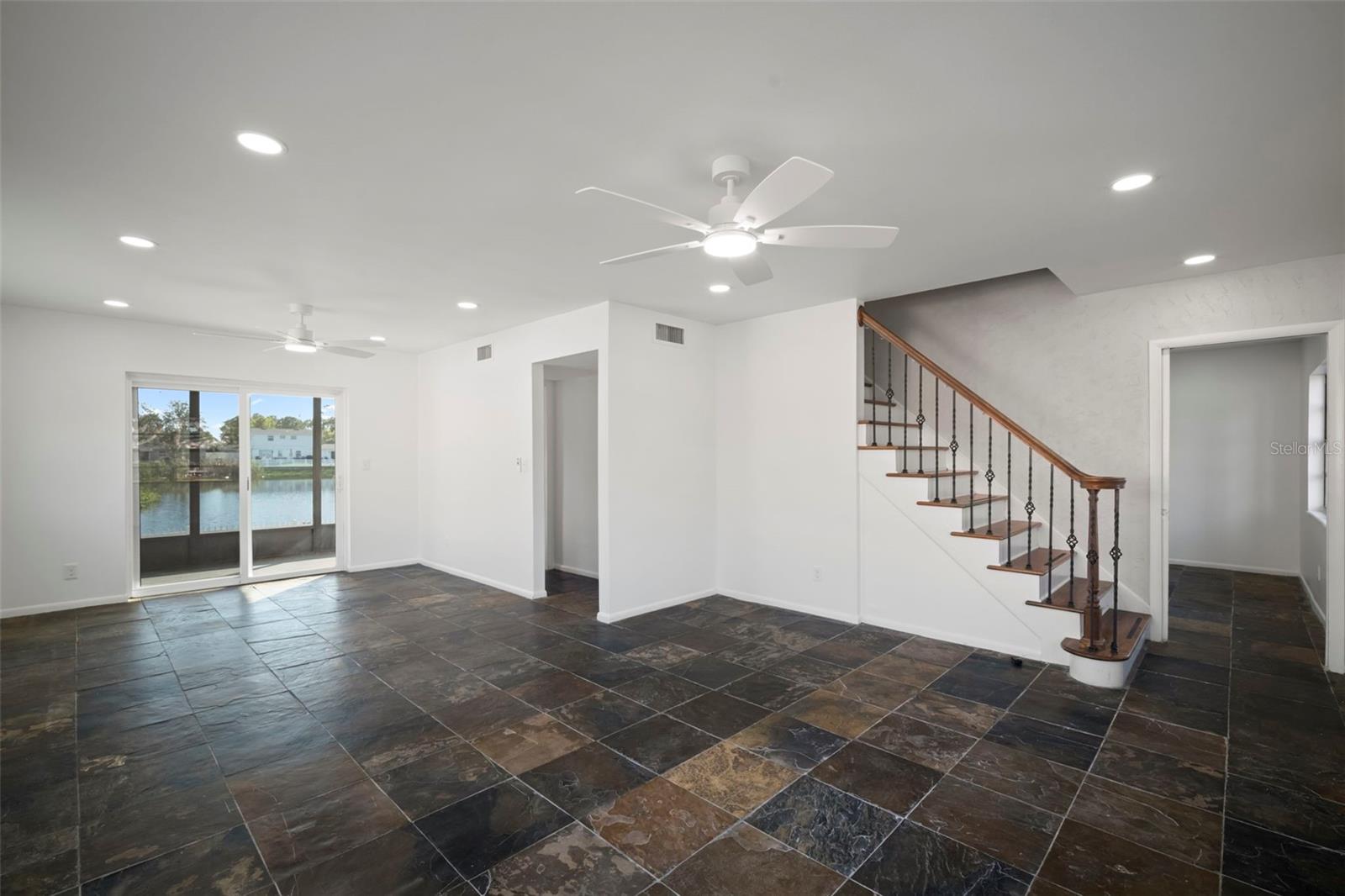 WINSTON PARK - Residential