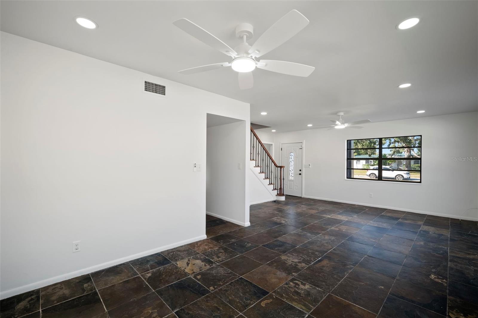 WINSTON PARK - Residential