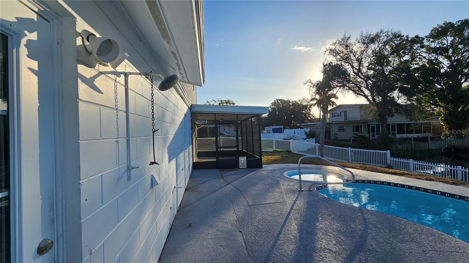 WINSTON PARK - Residential