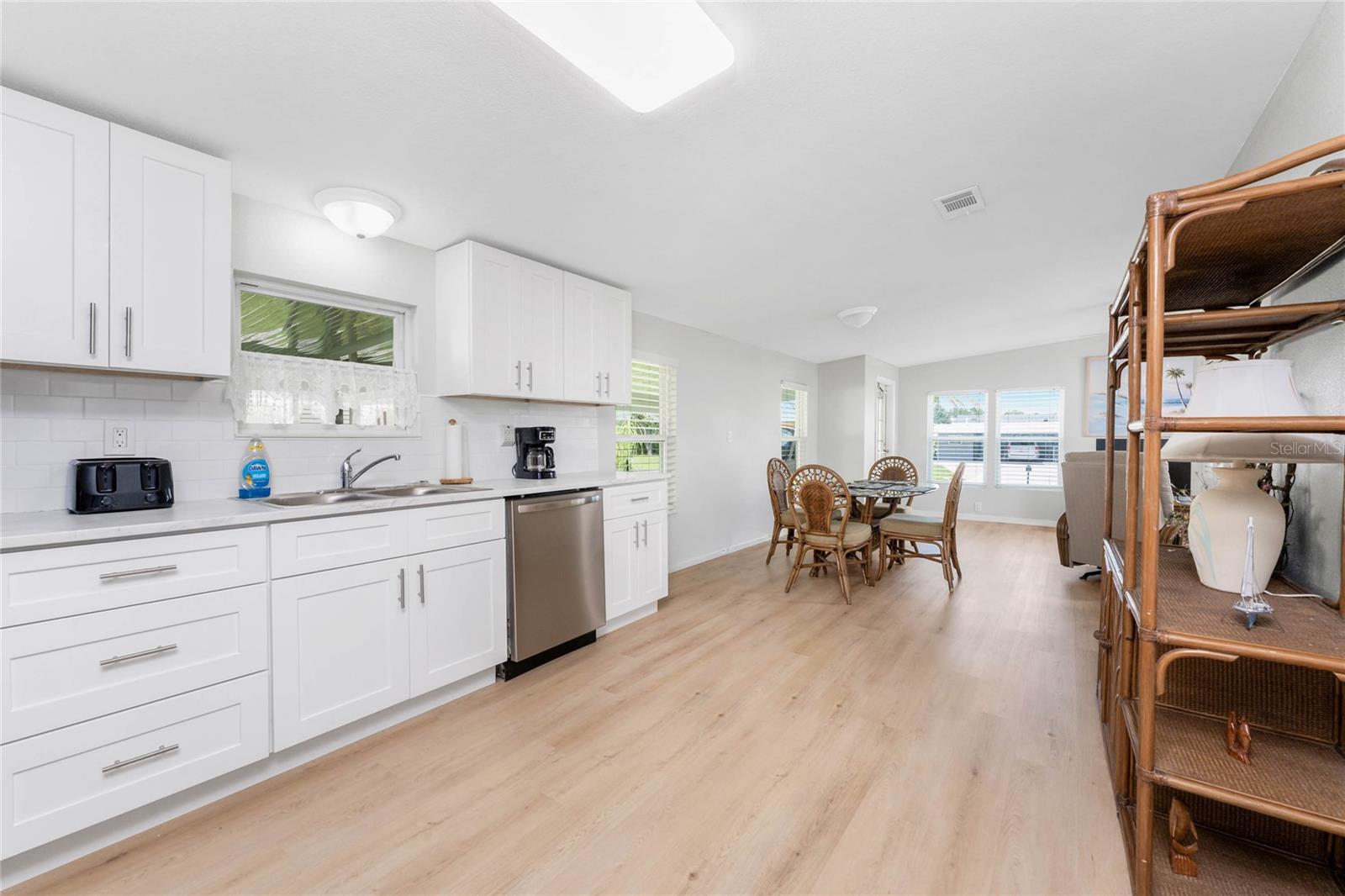 LEMON BAY ISLES PH 02 - Residential