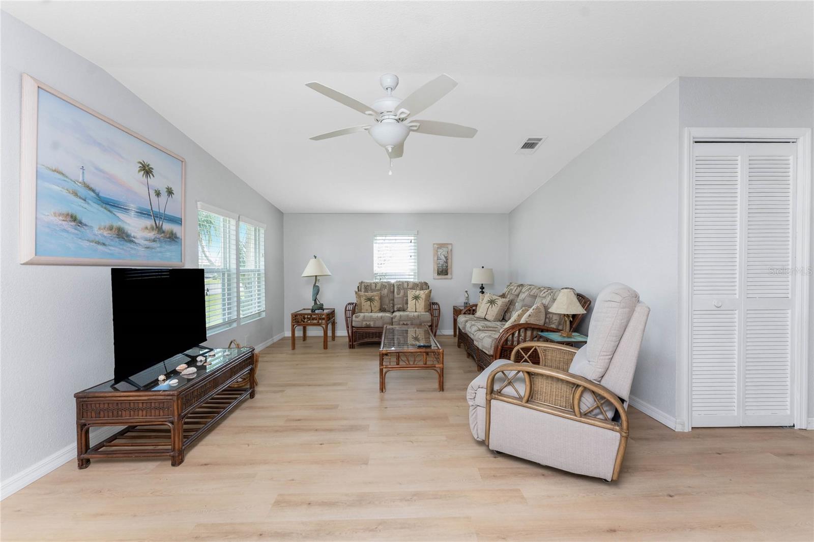 LEMON BAY ISLES PH 02 - Residential