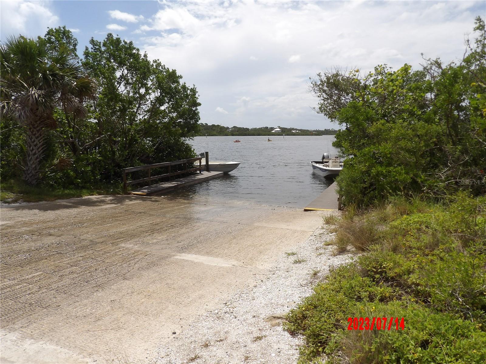 LEMON BAY ISLES PH 02 - Residential