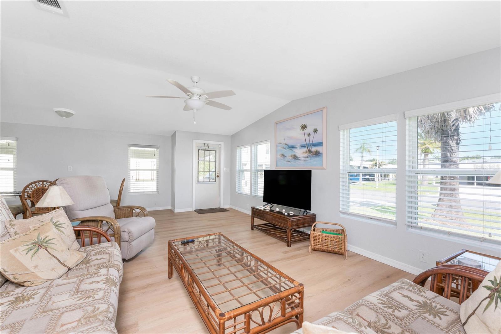 LEMON BAY ISLES PH 02 - Residential