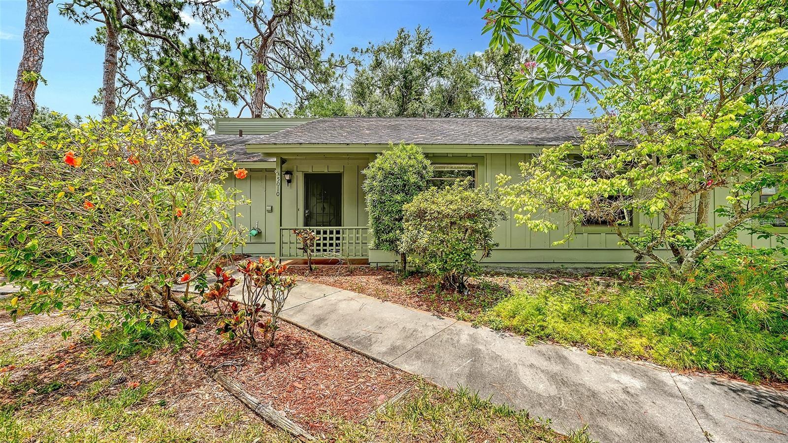 5010 BARRINGTON CIRCLE 2001