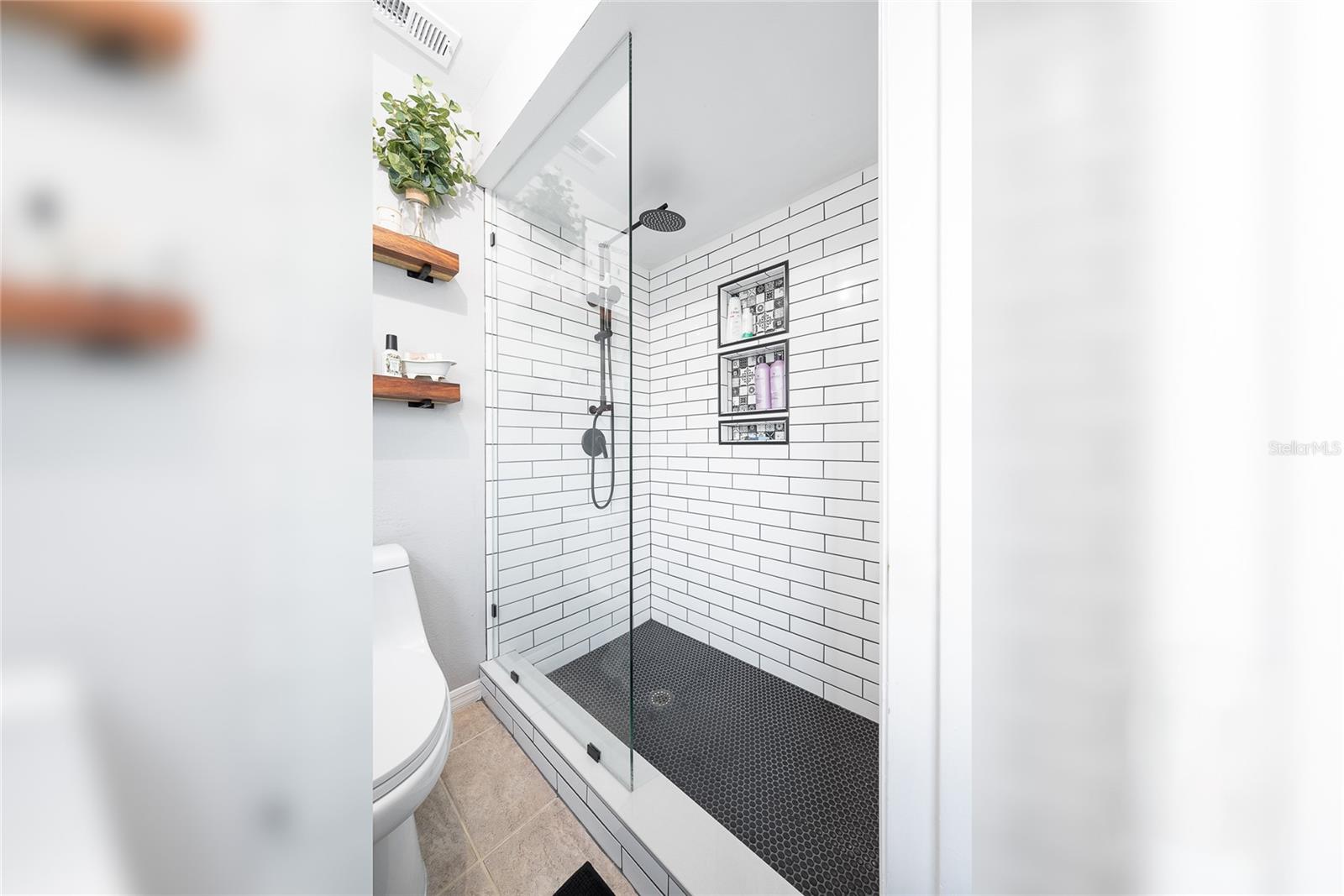 BRADFORD COVE PH 02 - Residential