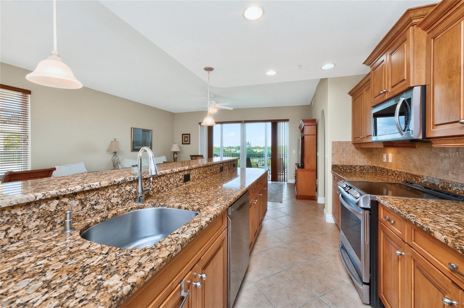 THE WATERFRONT ON VENICE ISLND - Residential