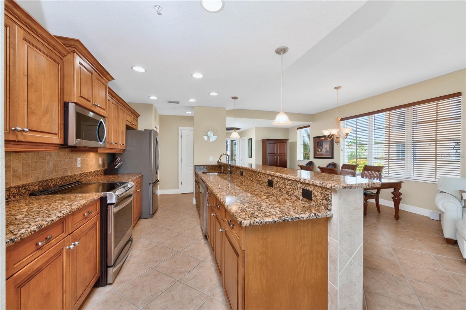 THE WATERFRONT ON VENICE ISLND - Residential