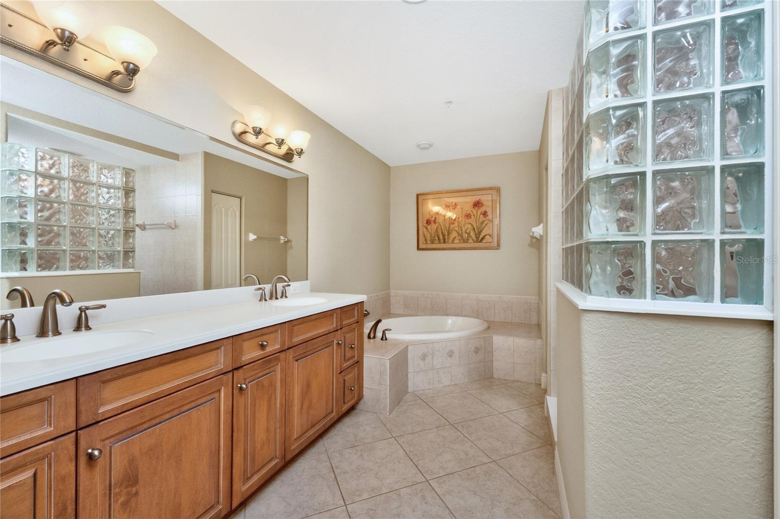 THE WATERFRONT ON VENICE ISLND - Residential