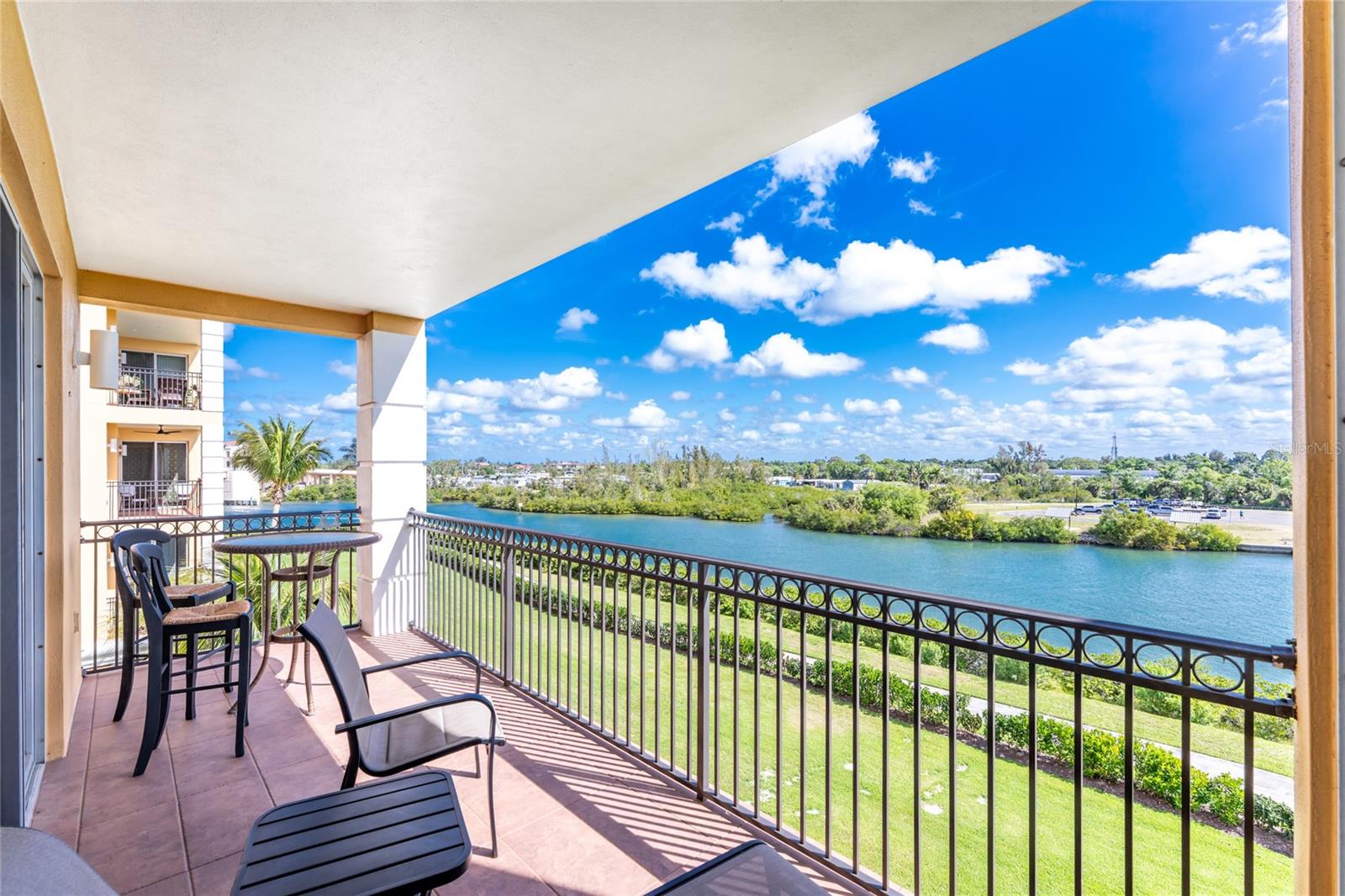 THE WATERFRONT ON VENICE ISLND - Residential