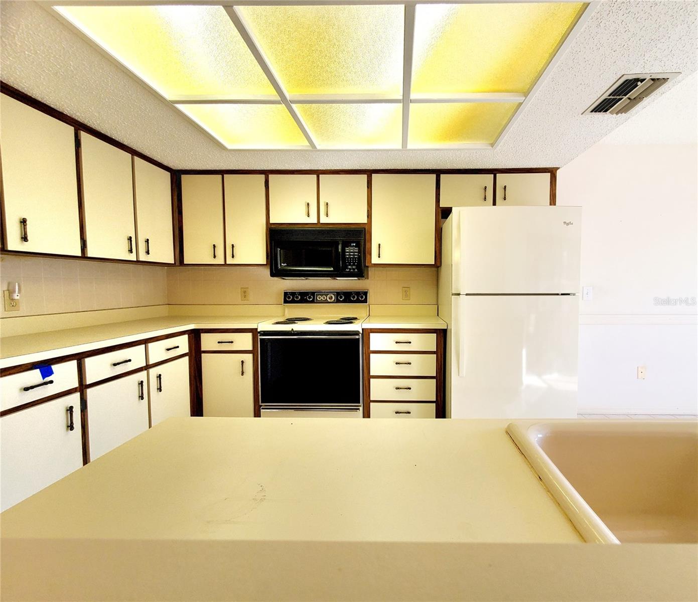 VILLAS OF LAKE ARBOR - Residential