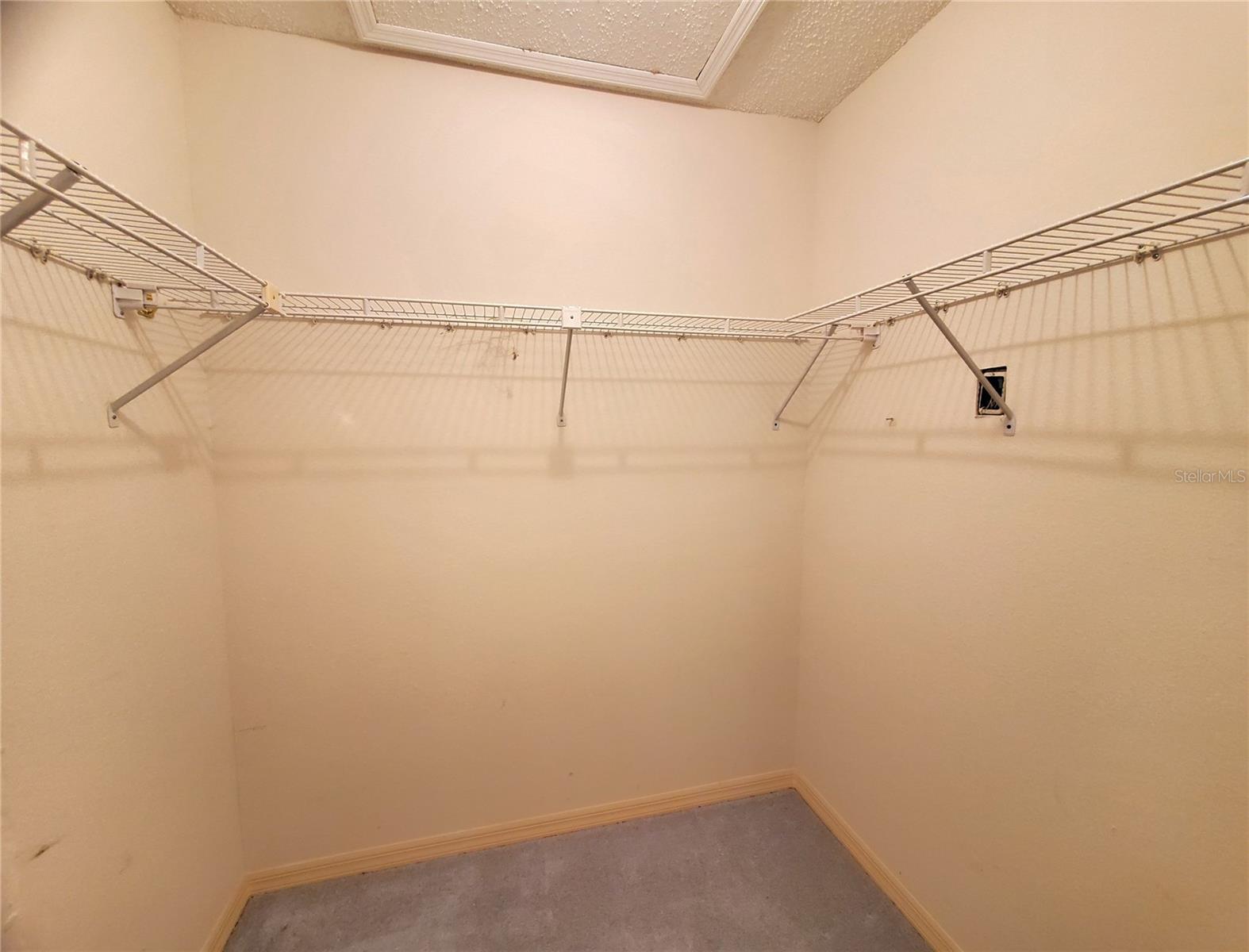 VILLAS OF LAKE ARBOR - Residential