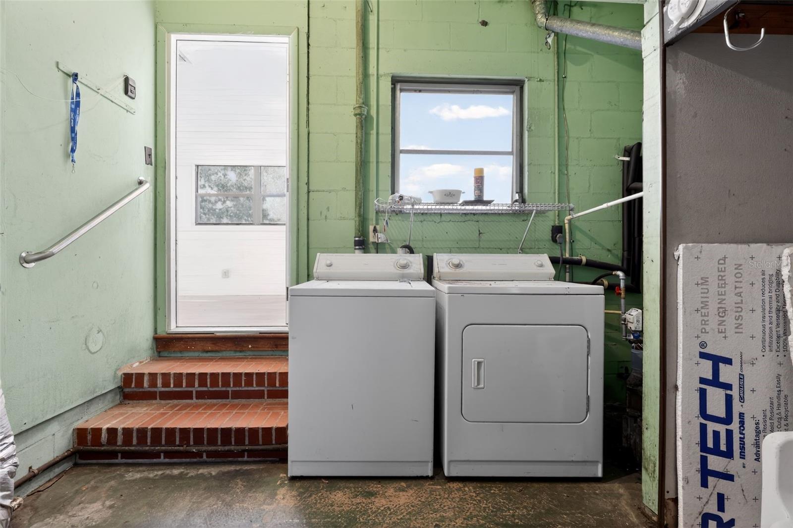 CEDAR HILLS ESTATE - Residential