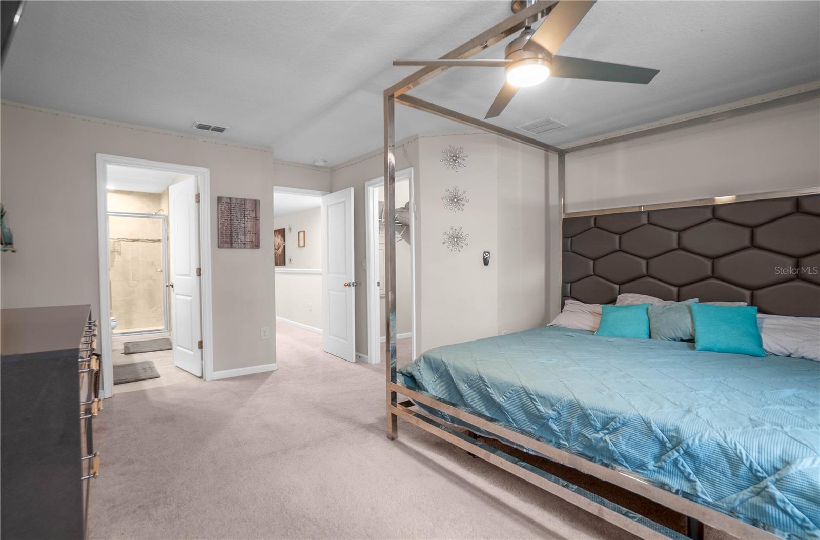 TIMBERS/WILLIAMS LNDG TWNHMS - Residential