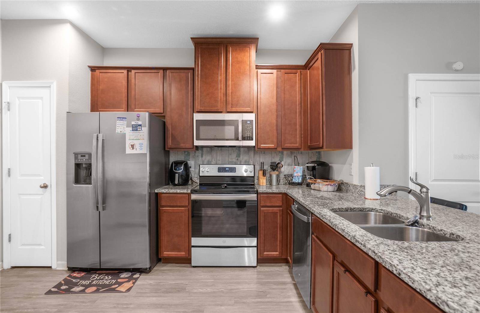 TIMBERS/WILLIAMS LNDG TWNHMS - Residential
