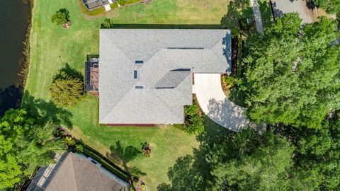 A home in MOUNT DORA