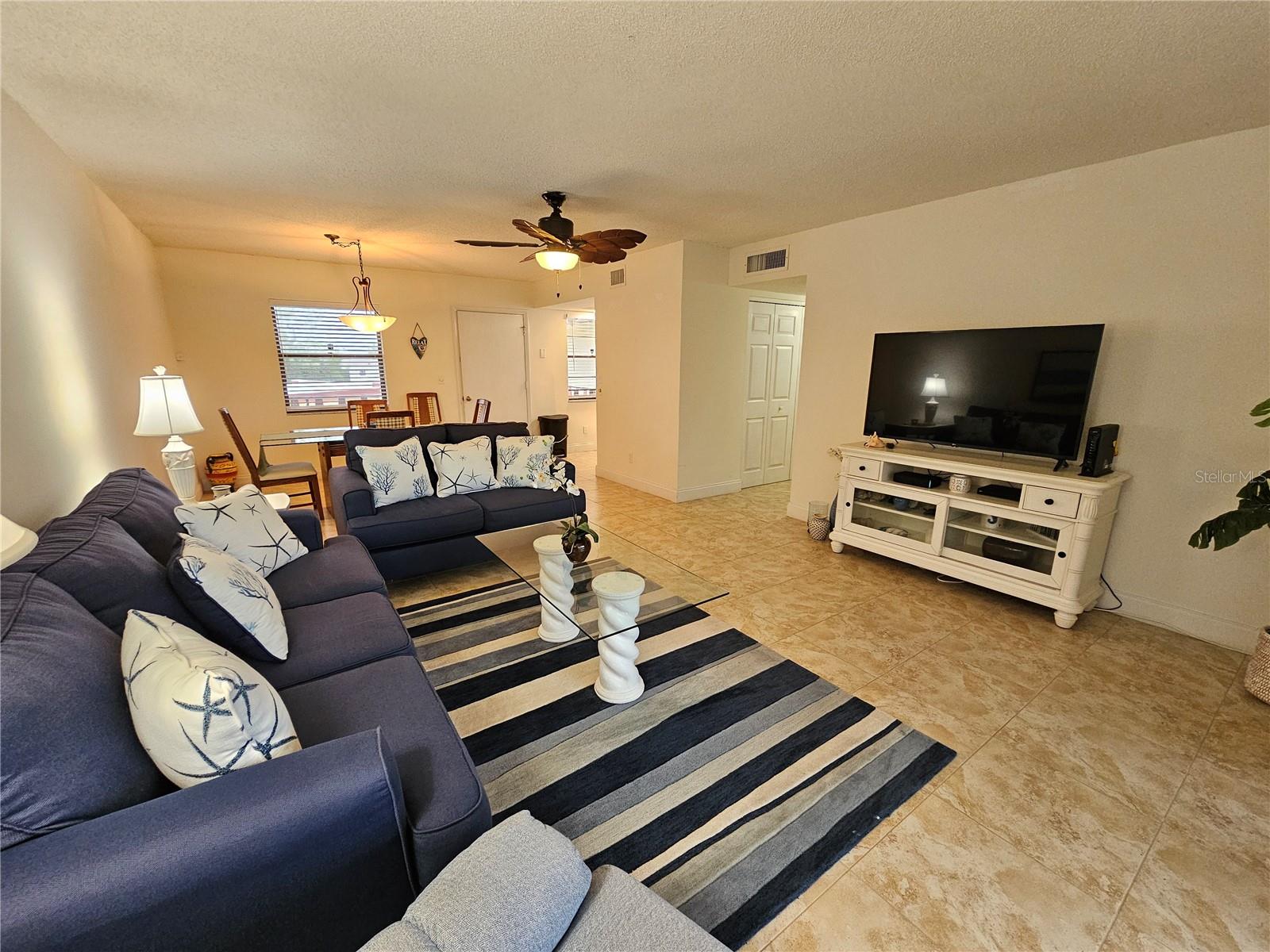 RIVERHOUSE - Residential Lease