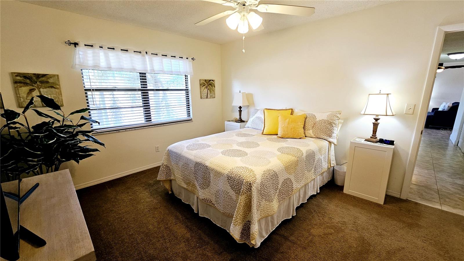 RIVERHOUSE - Residential Lease