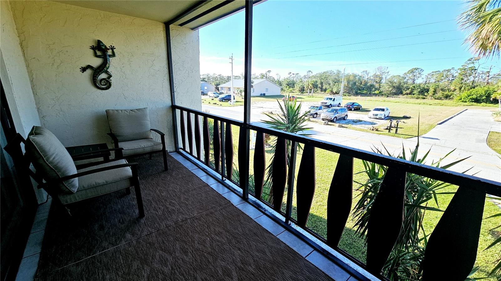 RIVERHOUSE - Residential Lease