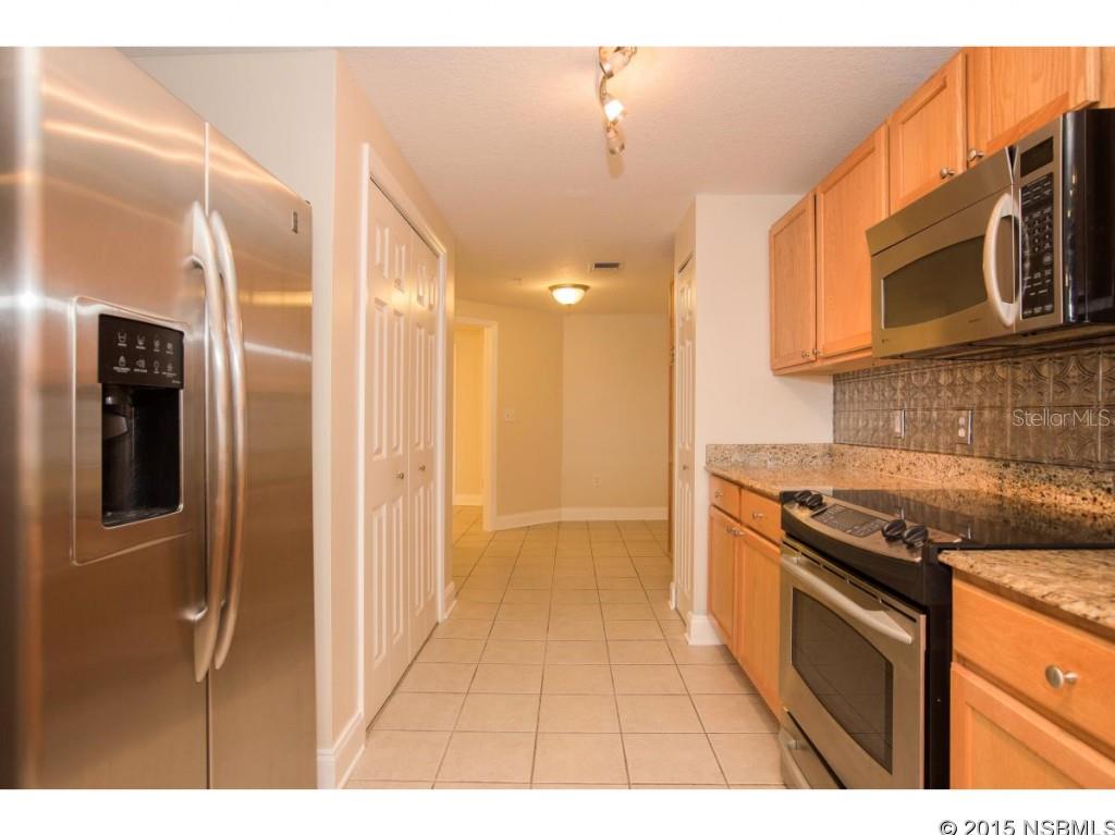 Flores Del Rio Condo - Residential Lease