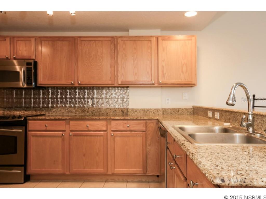 Flores Del Rio Condo - Residential Lease