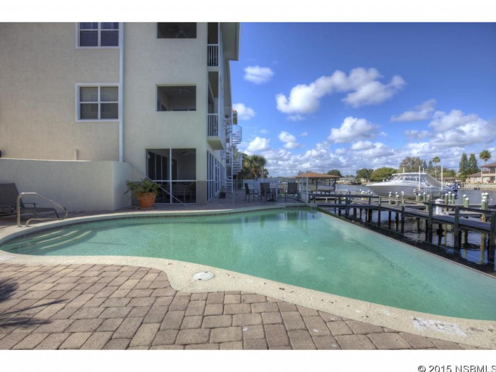 Flores Del Rio Condo - Residential Lease