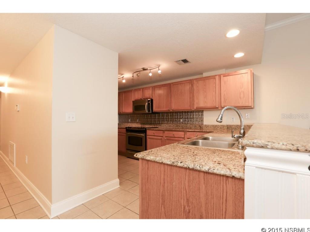 Flores Del Rio Condo - Residential Lease