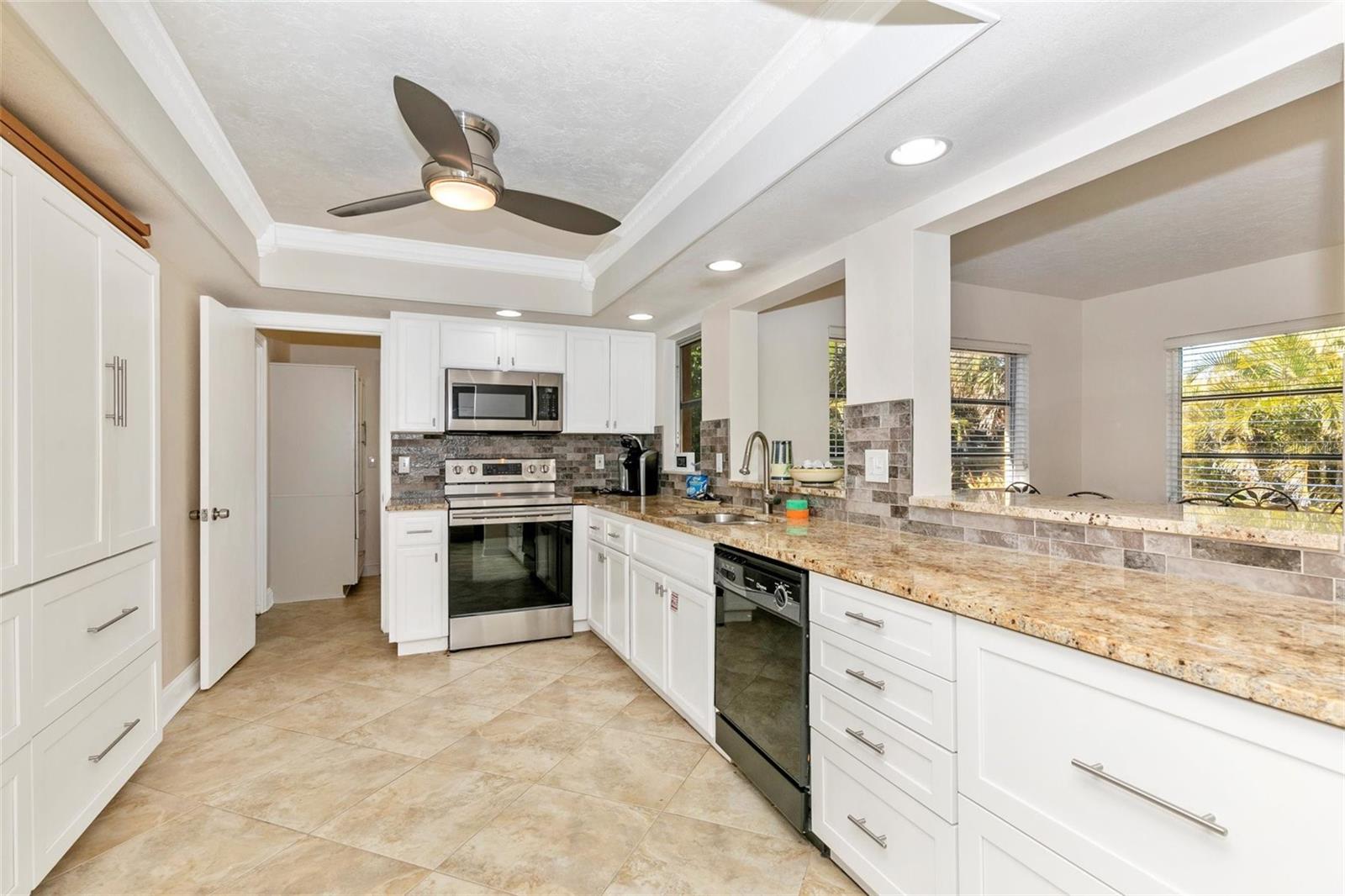 GULF GATE - Residential Lease