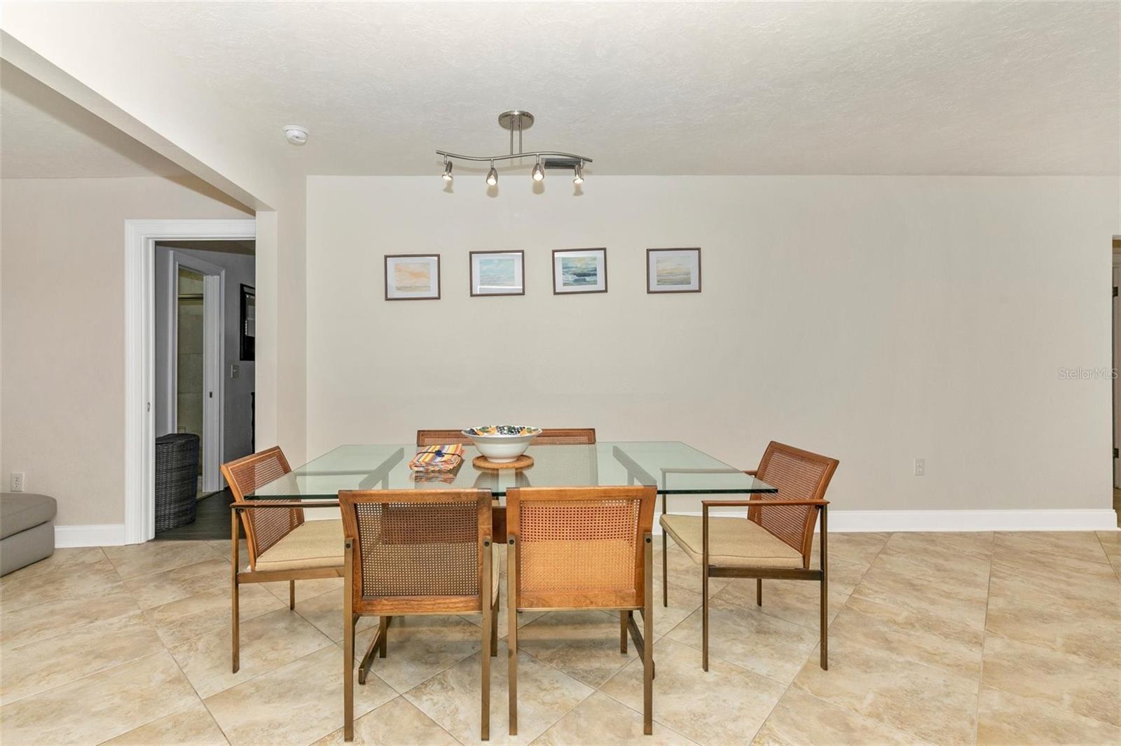 GULF GATE - Residential Lease
