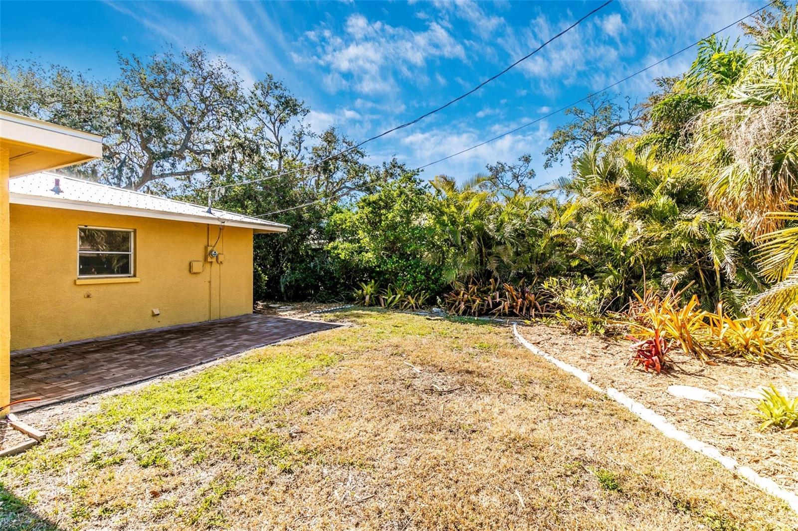 GULF GATE - Residential Lease