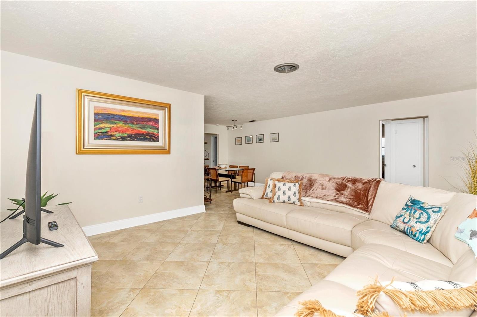 GULF GATE - Residential Lease