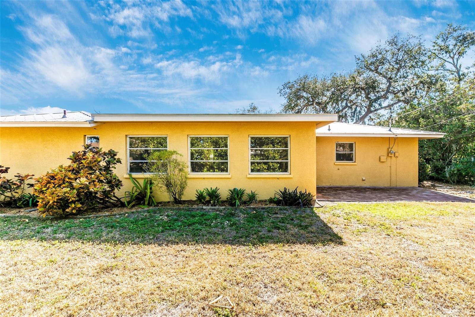 GULF GATE - Residential Lease
