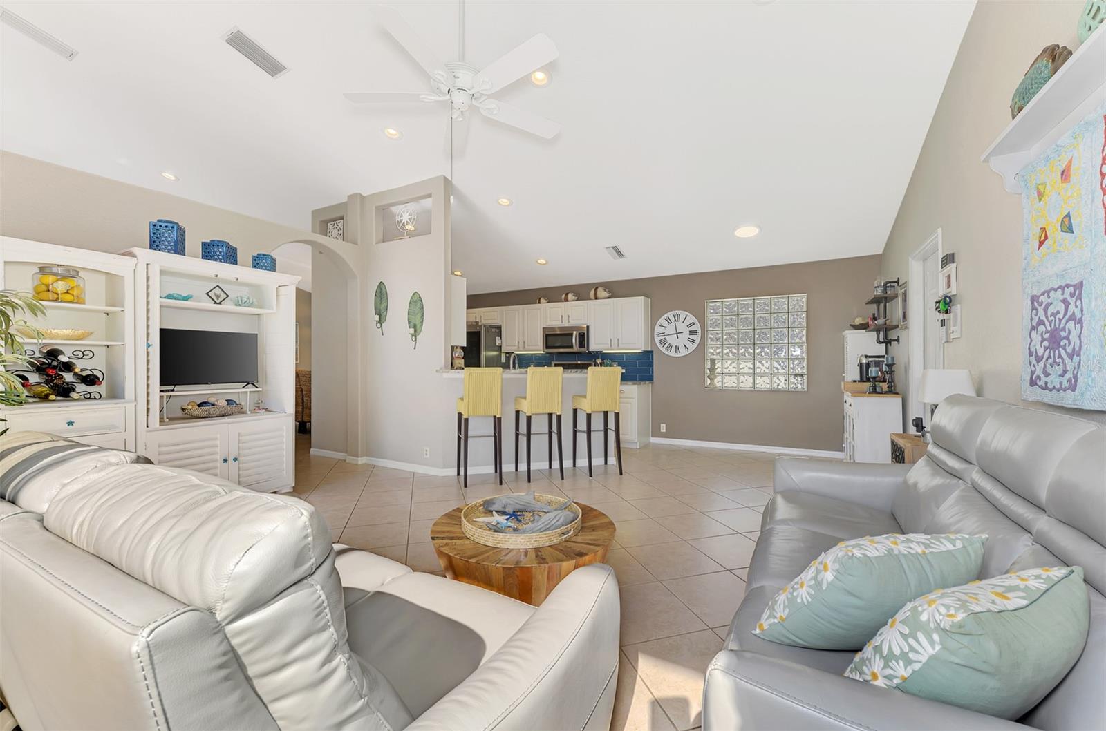 BERMUDA CLUB EAST AT PLANTATION - Residential