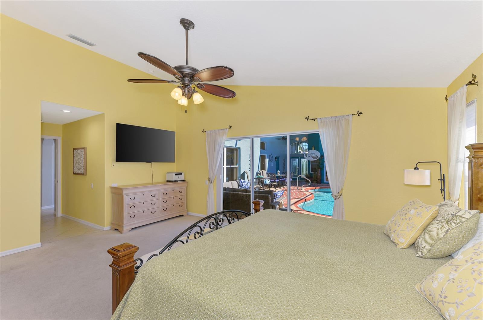 BERMUDA CLUB EAST AT PLANTATION - Residential