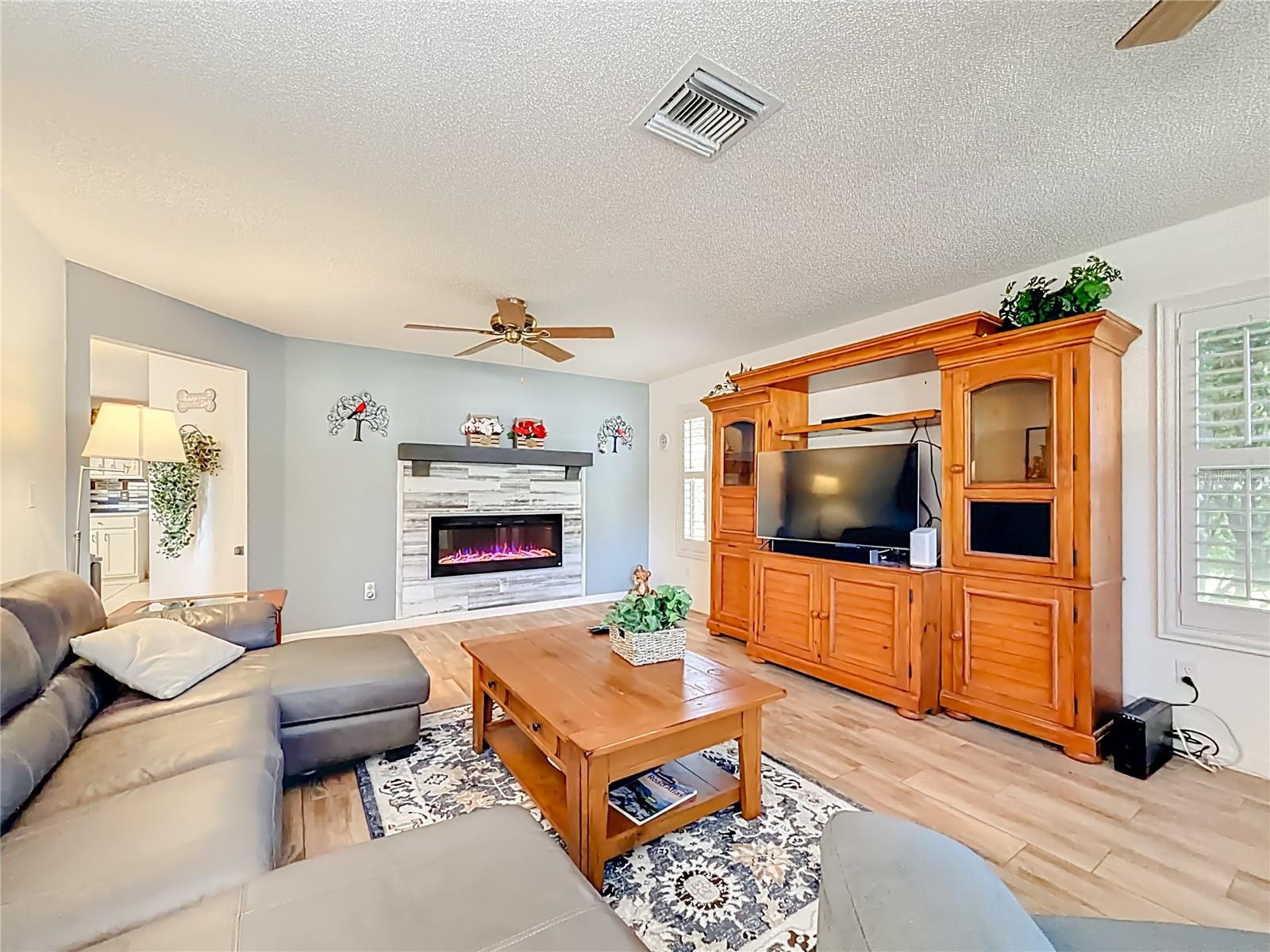 PINE MEADOWS COUNTRY CLUB - Residential