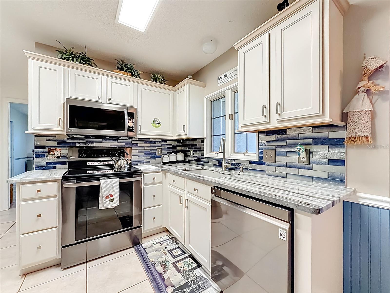 PINE MEADOWS COUNTRY CLUB - Residential