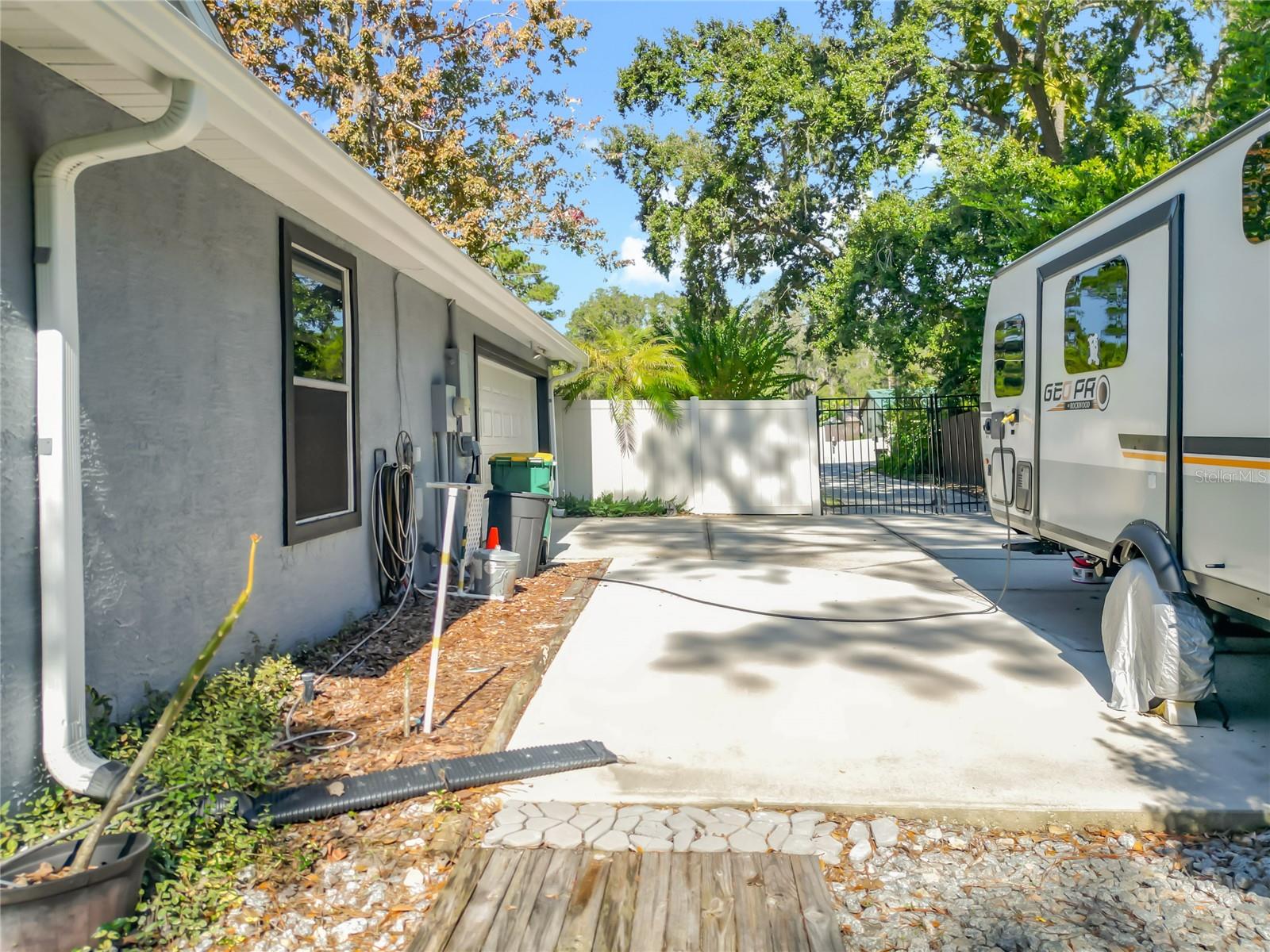 PINE MEADOWS COUNTRY CLUB - Residential