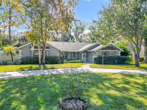 Photo of 1014 Pine Tree Drive, Eustis, FL 32726 (MLS # O6361271)