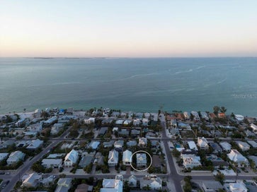 704 GLADIOLUS STREET ANNA MARIA FL 34216