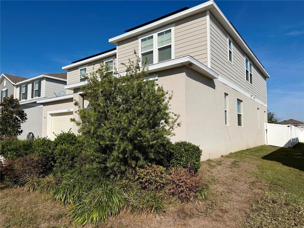 Photo of 1006 Heirloom Drive, Haines City, FL 33844 (MLS # S5142289)