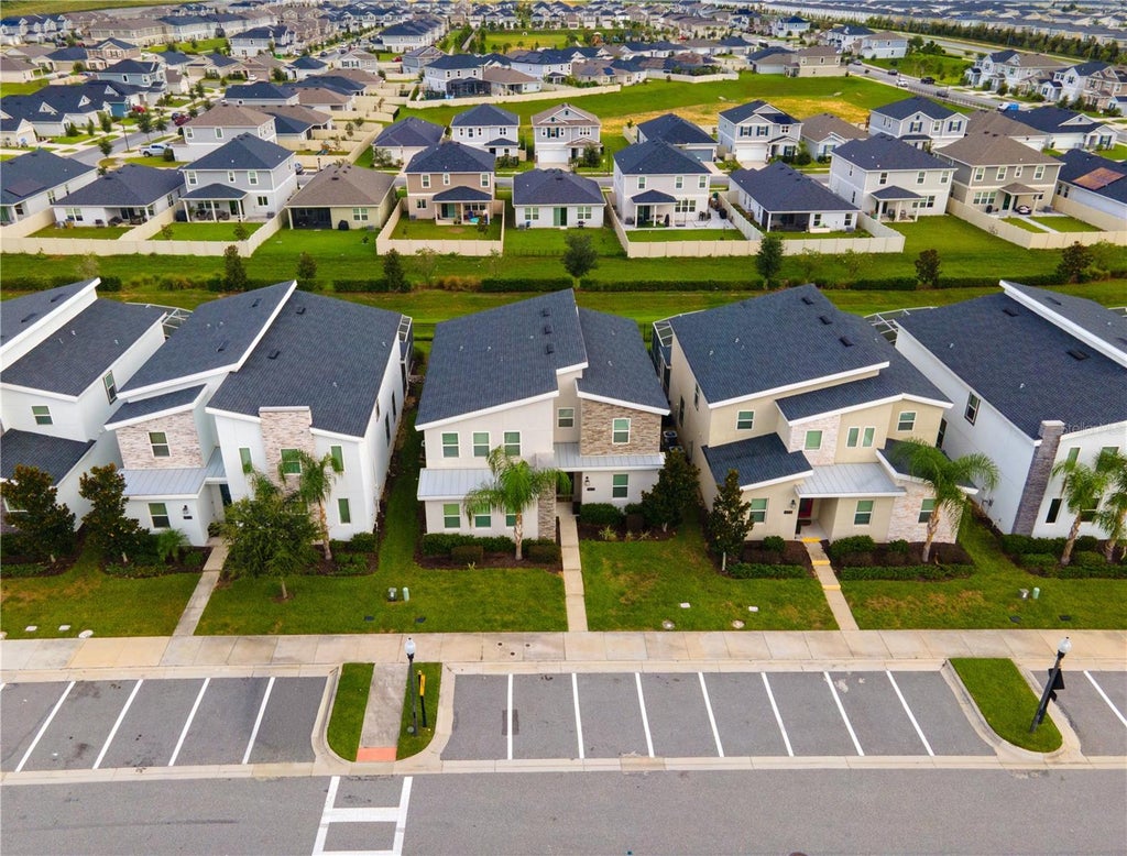 Photo of 9308 Sommerset Hills Drive, Davenport, FL 33896 (MLS # O6439016)