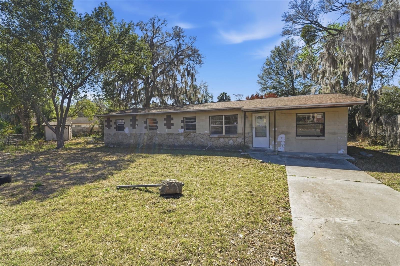 CANDLELIGHT OAKS - Residential