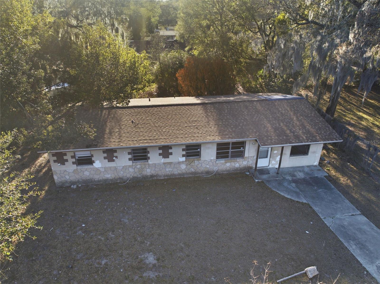 CANDLELIGHT OAKS - Residential