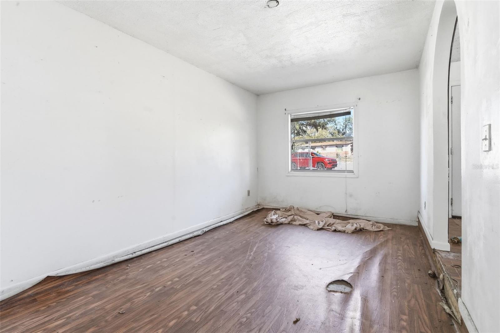 CANDLELIGHT OAKS - Residential